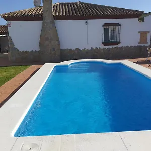 https://mucho-artemuy-cerca-del-mar-con-piscina-privada.es-andalucia.com